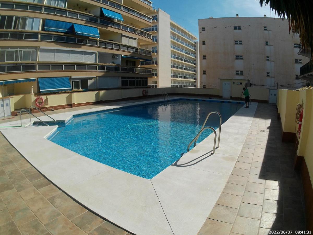 Holidays2Torremolinos Studio In Loma Del Colegial Torremolinos Close To Center With Pool, Rooftop Terrace Exterior foto