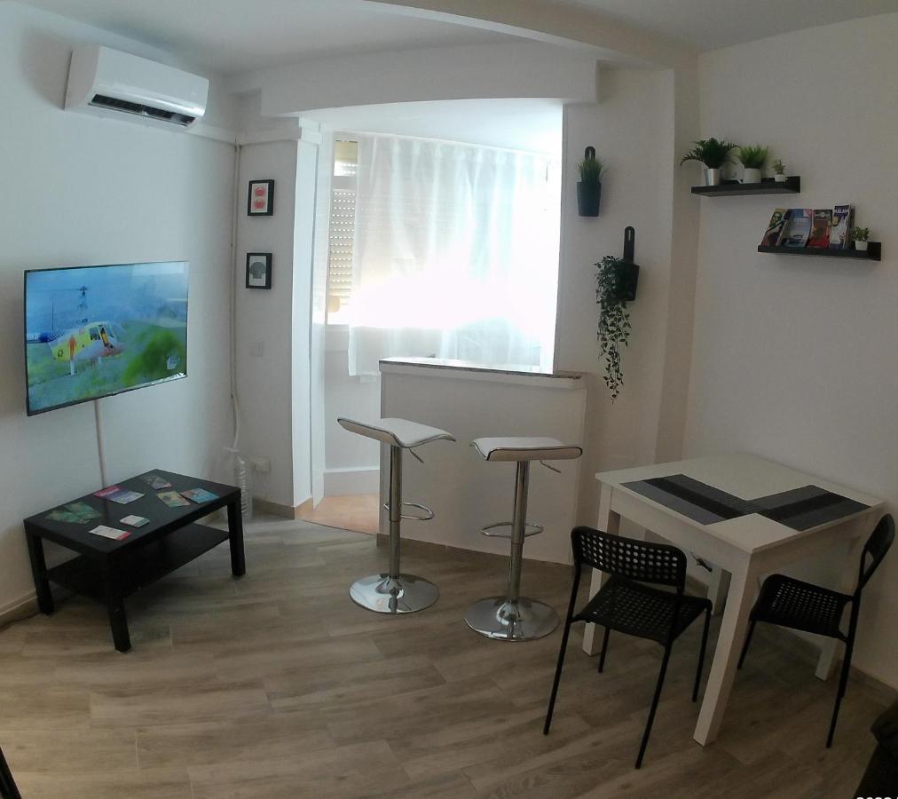 Holidays2Torremolinos Studio In Loma Del Colegial Torremolinos Close To Center With Pool, Rooftop Terrace Exterior foto